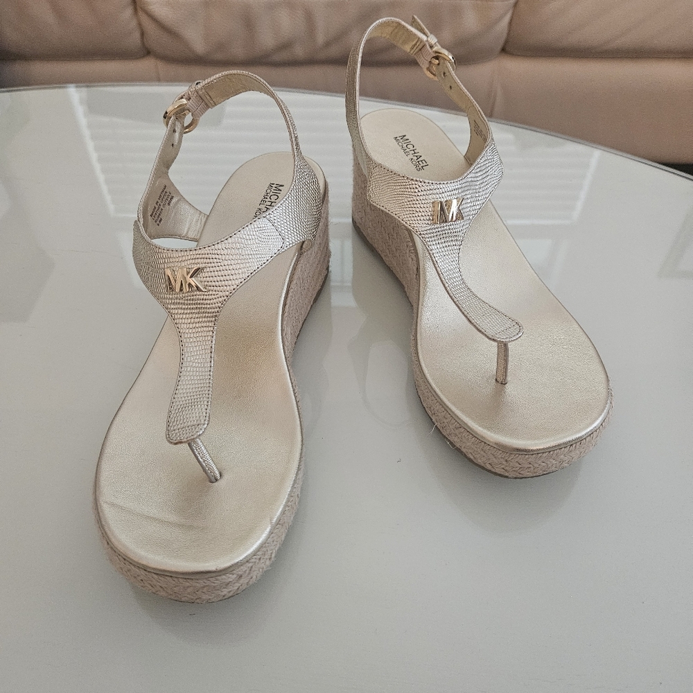 MK Wedge Sandles